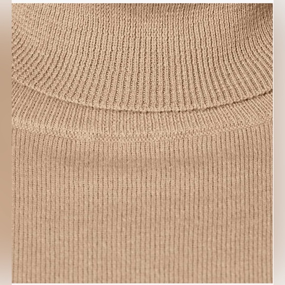 80. NWT Women’s Long Sleeve Turtleneck Sweater - Picture 3 of 6